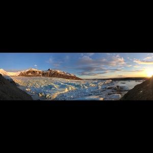 Meet your Posher, Adelfa